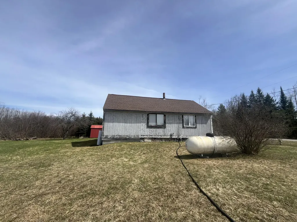11492 Maple Lane Road Unknown City MI 49776