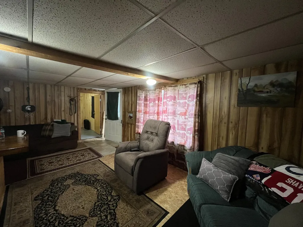 11492 Maple Lane Road Unknown City MI 49776