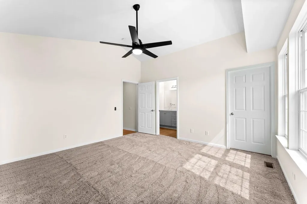 6285 Maplehurst Drive Ypsilanti Charter Township MI 48197