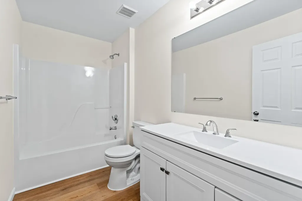 6285 Maplehurst Drive Ypsilanti Charter Township MI 48197