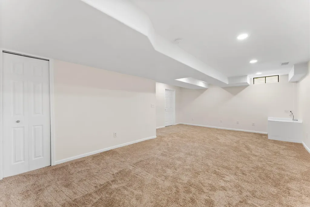 6285 Maplehurst Drive Ypsilanti Charter Township MI 48197