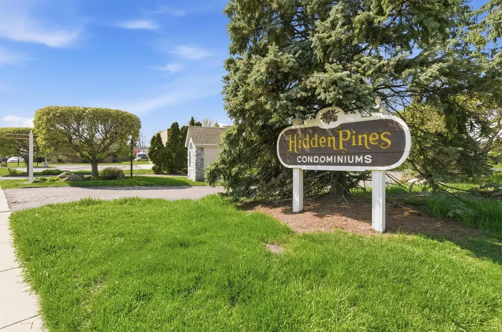 30813 Hidden Pines Lane Roseville City MI 48066
