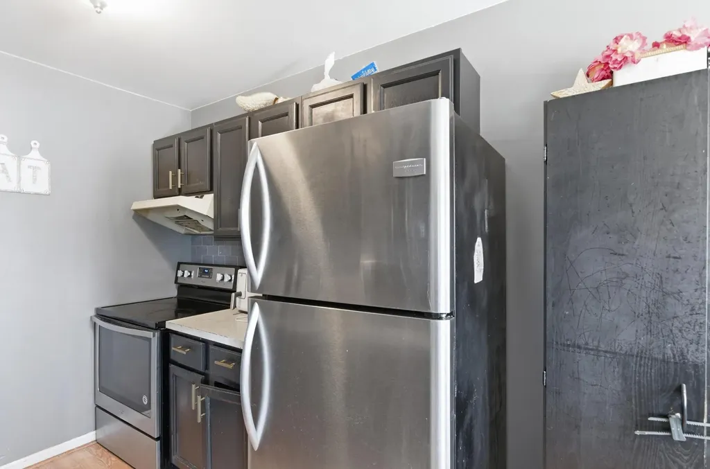 30813 Hidden Pines Lane Roseville City MI 48066
