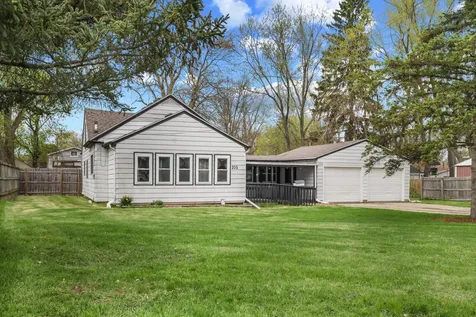 205 Cox Boulevard Lansing City MI 48910