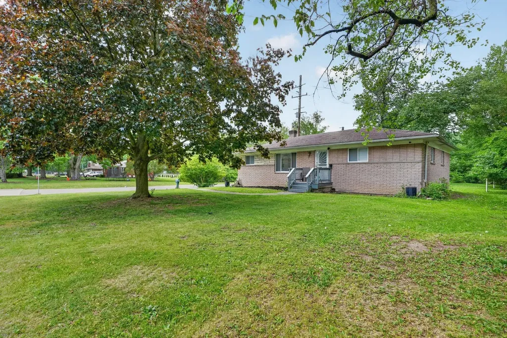 23100 Mapleridge Drive Southfield City MI 48075