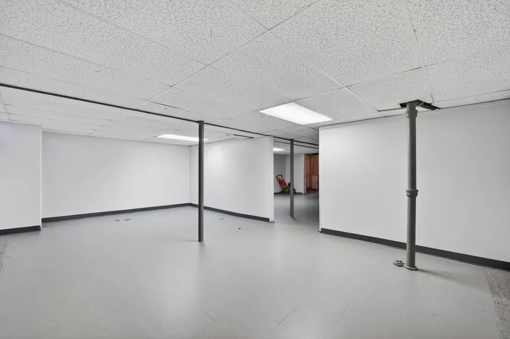23100 Mapleridge Drive Southfield City MI 48075