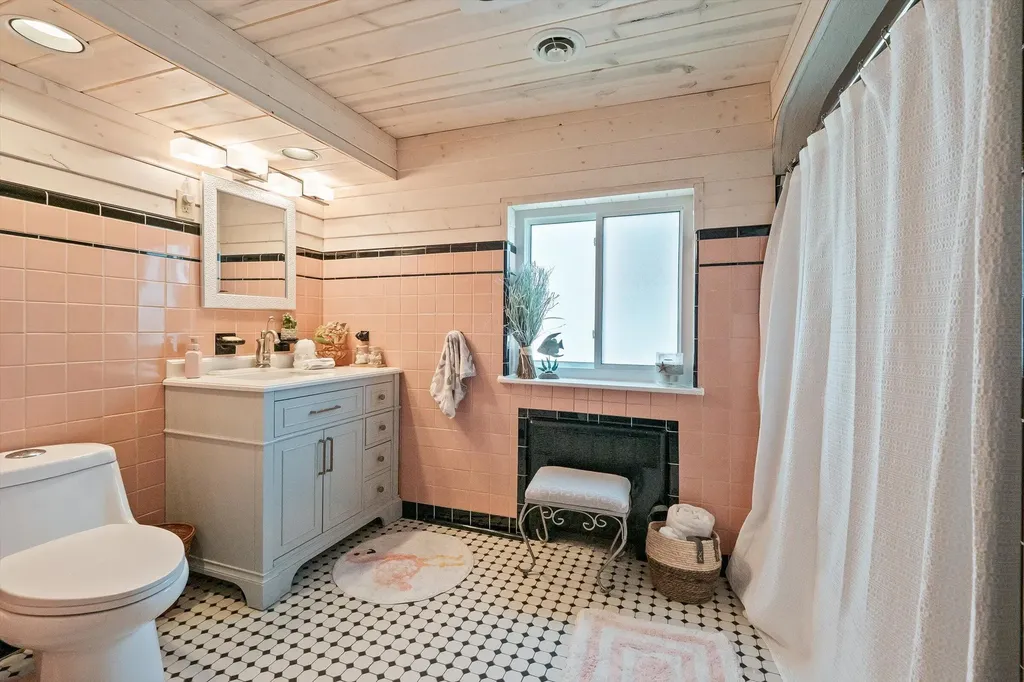 8115 Colony Drive Clay Township MI 48001