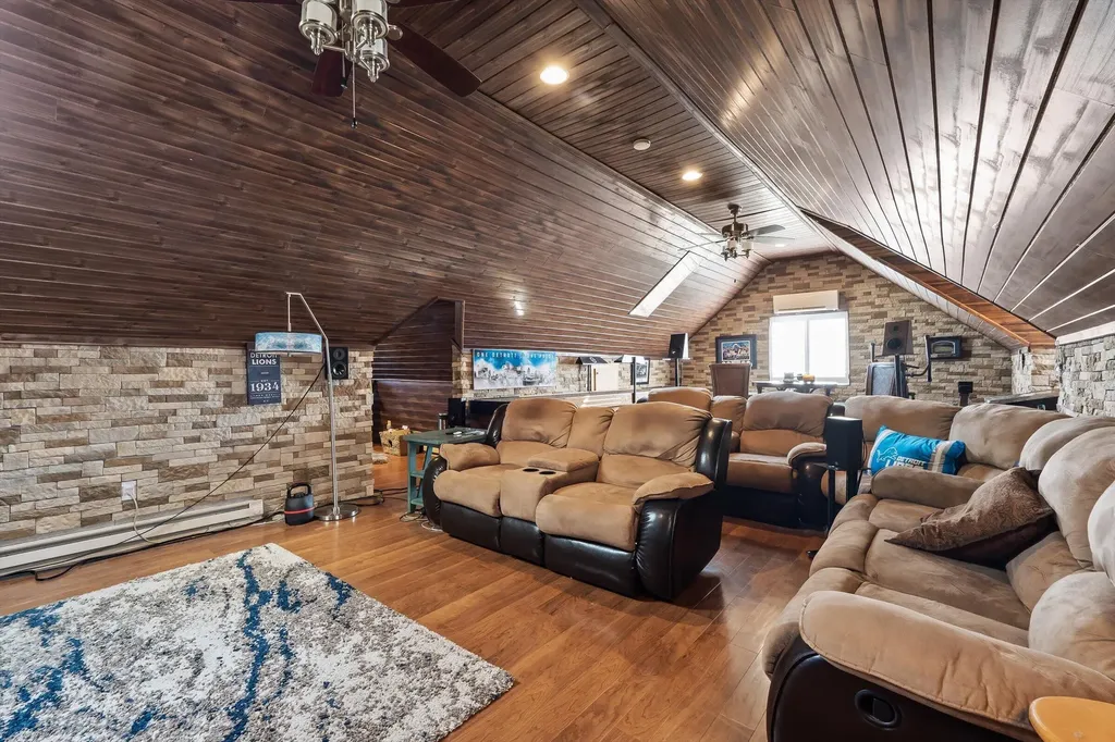 8115 Colony Drive Clay Township MI 48001