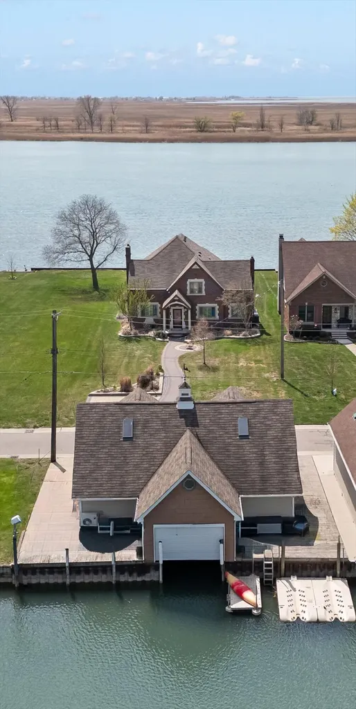 8115 Colony Drive Clay Township MI 48001