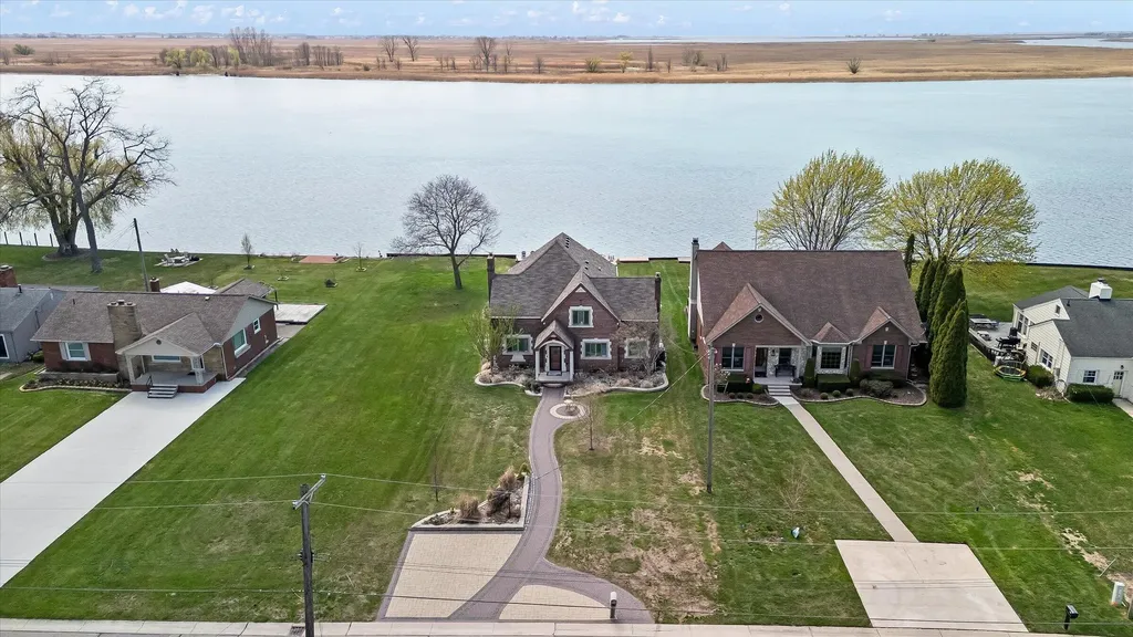 8115 Colony Drive Clay Township MI 48001