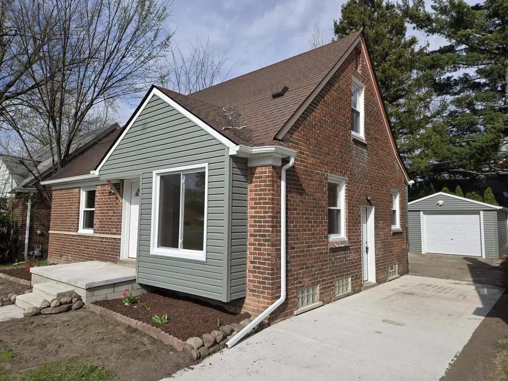 9634 Inkster Road Redford Charter Township MI 48239