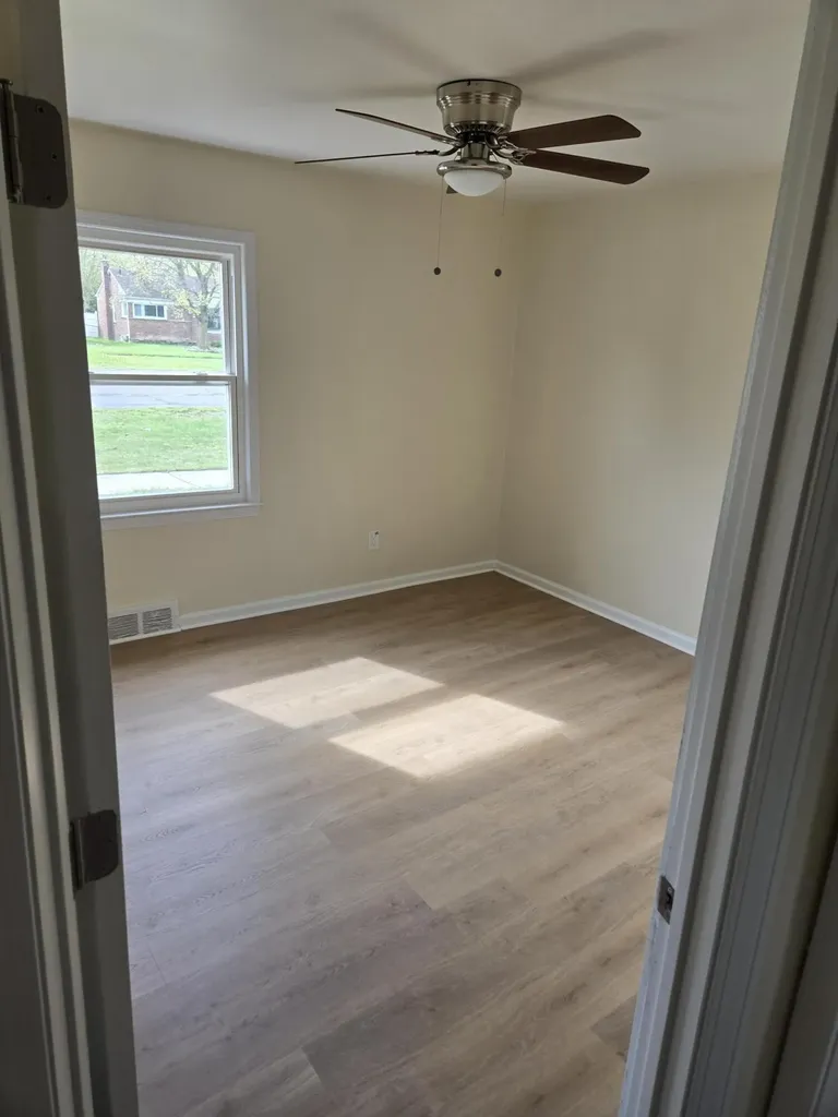 9634 Inkster Road Redford Charter Township MI 48239