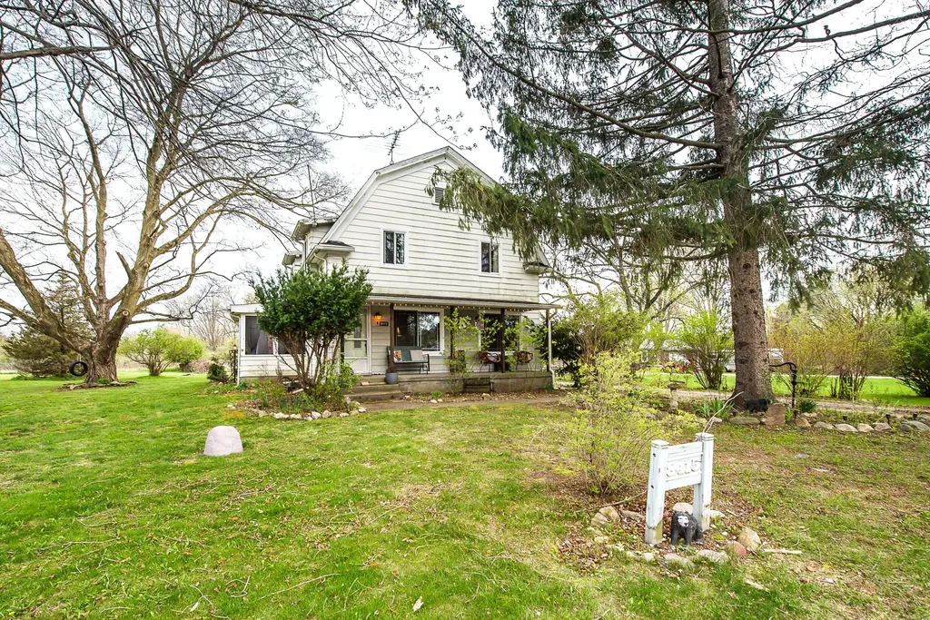8415 Huron River Drive Webster Township MI 48130