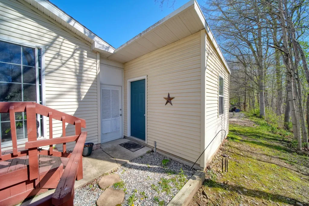 448 Raisin River Drive Adrian City MI 49221