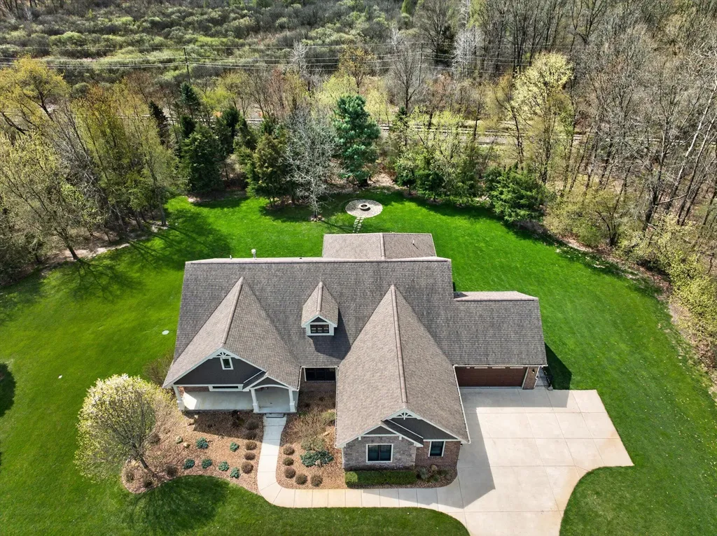 3790 Timber Green Court Genoa Township MI 48843