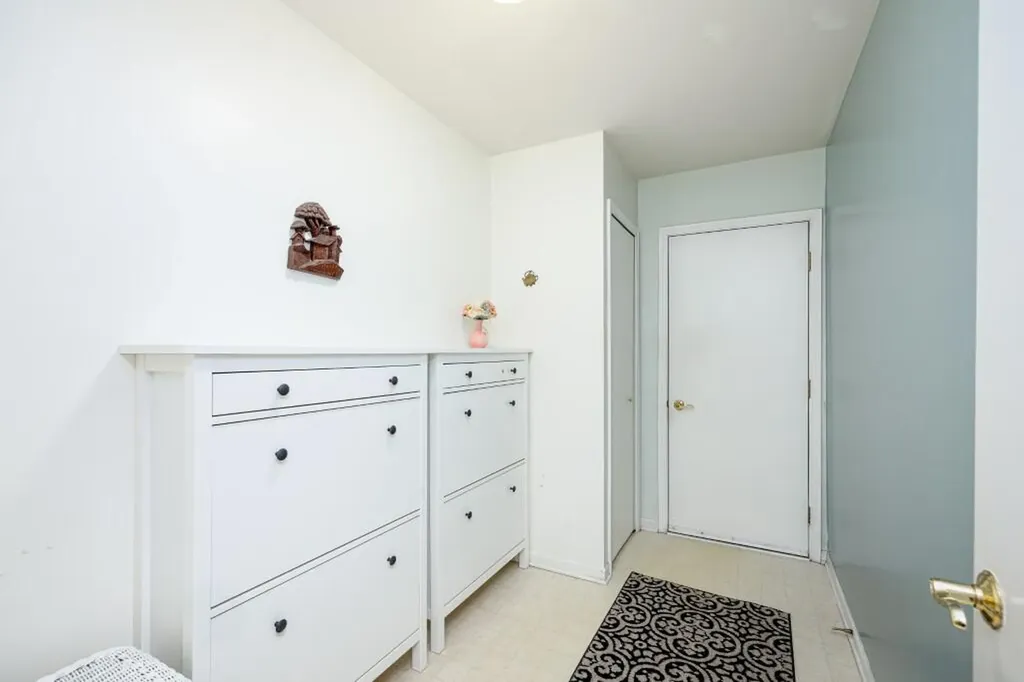 3339 Elsinore Court Ann Arbor City MI 48105