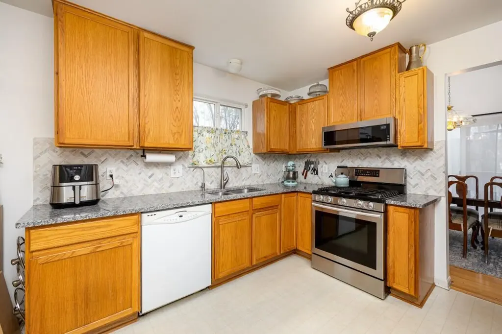 3339 Elsinore Court Ann Arbor City MI 48105