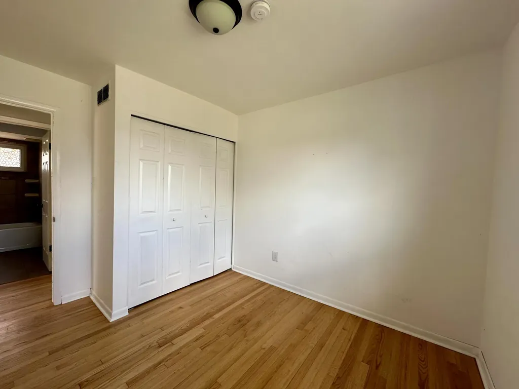31700 Lafler Rockwood City MI 48173