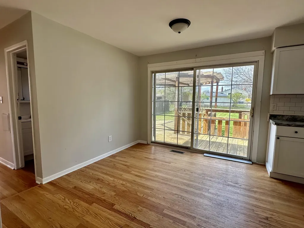 31700 Lafler Rockwood City MI 48173