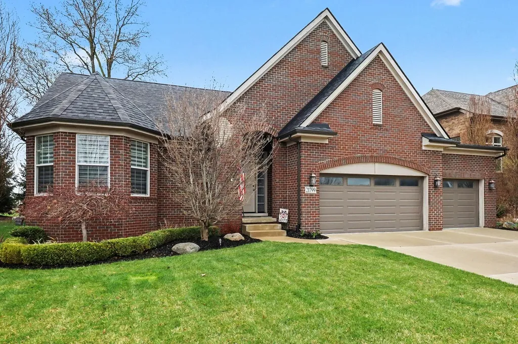 21799 Christenbury Creek Boulevard Macomb Township MI 48044