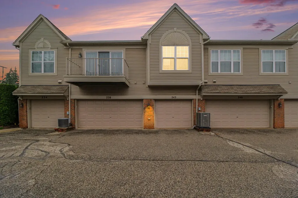 242 N Wixom Road Wixom City MI 48393