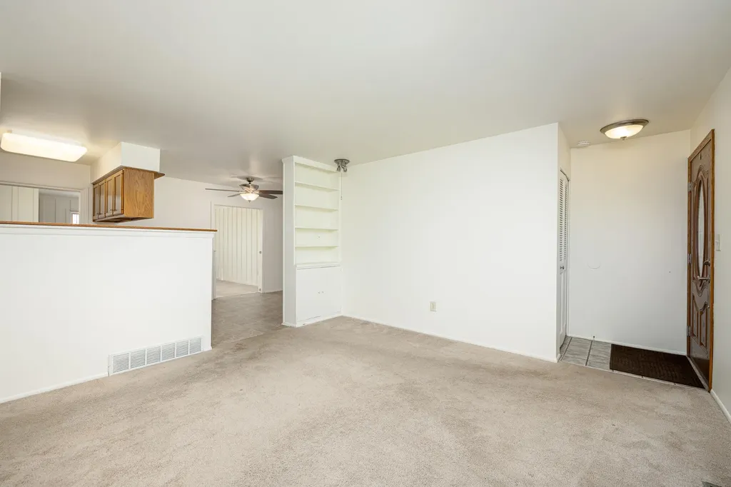 350 Hollywood Drive Saline City MI 48176