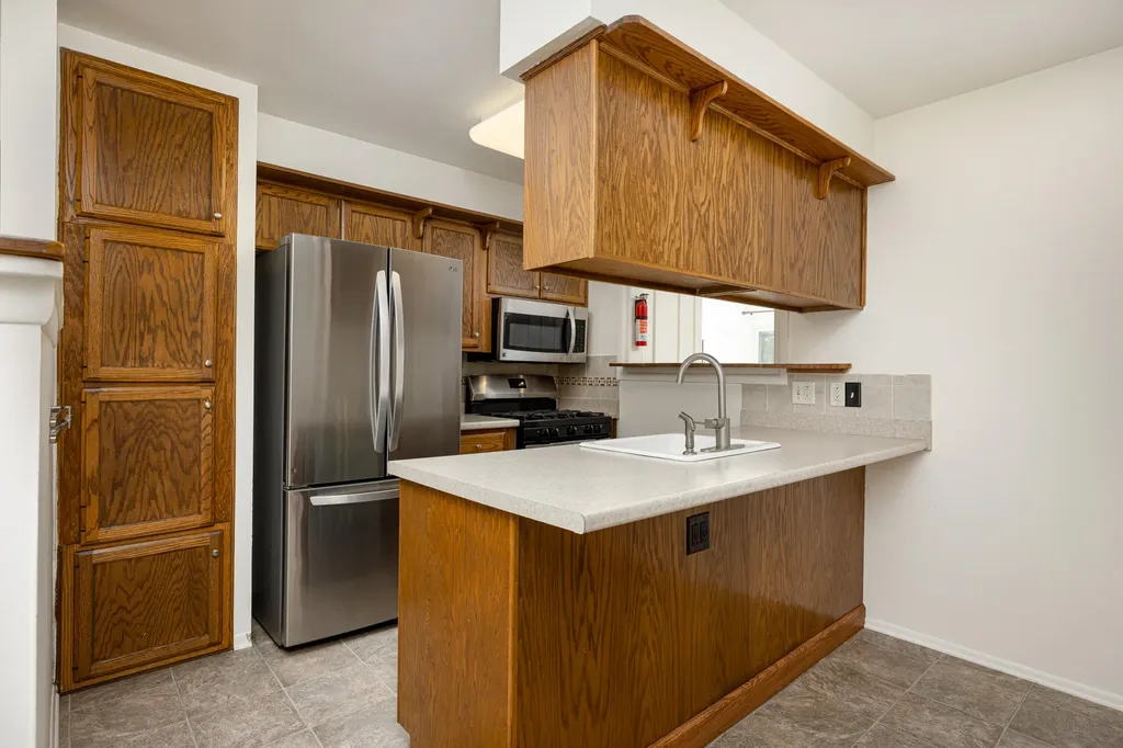 350 Hollywood Drive Saline City MI 48176