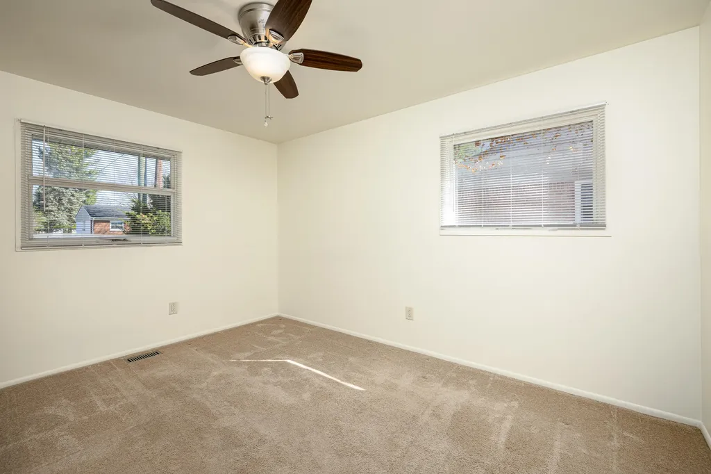 350 Hollywood Drive Saline City MI 48176