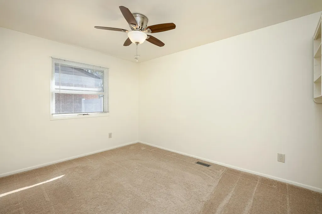 350 Hollywood Drive Saline City MI 48176
