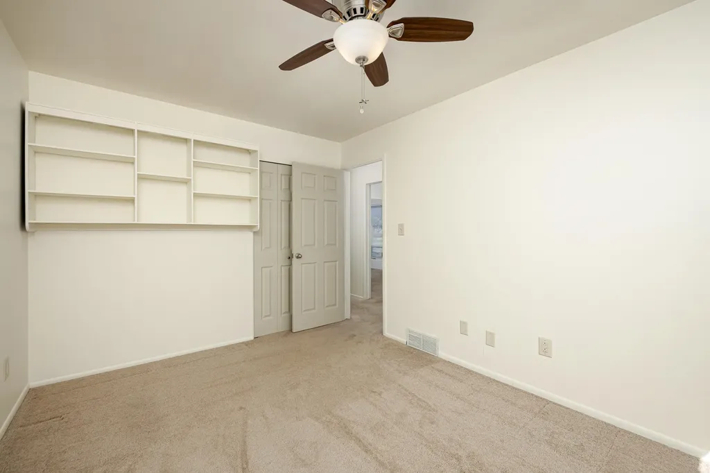 350 Hollywood Drive Saline City MI 48176
