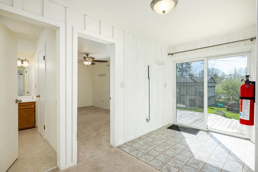 350 Hollywood Drive Saline City MI 48176