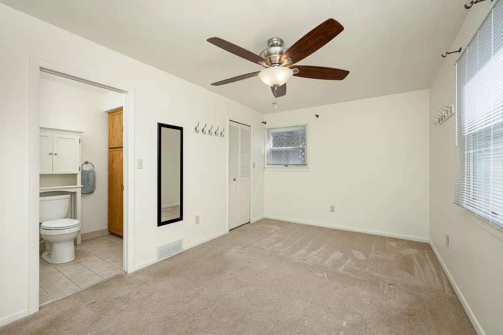 350 Hollywood Drive Saline City MI 48176