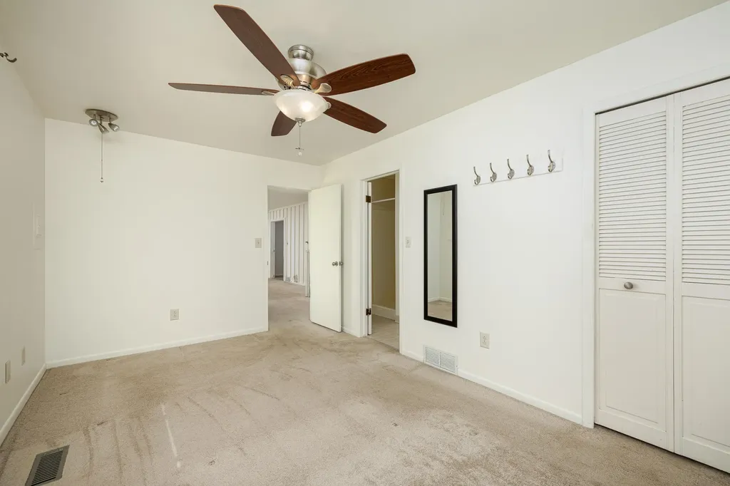 350 Hollywood Drive Saline City MI 48176