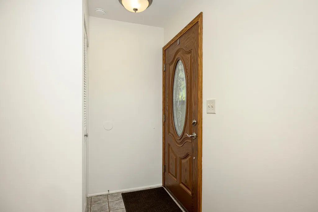 350 Hollywood Drive Saline City MI 48176