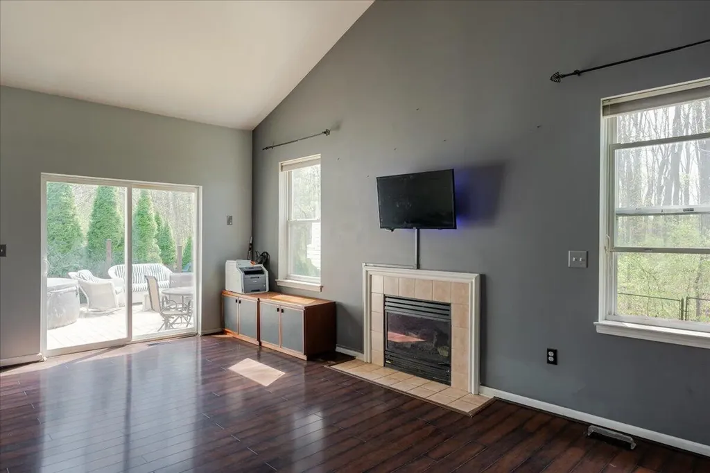 7956 Thornhill Drive Ypsilanti Charter Township MI 48197