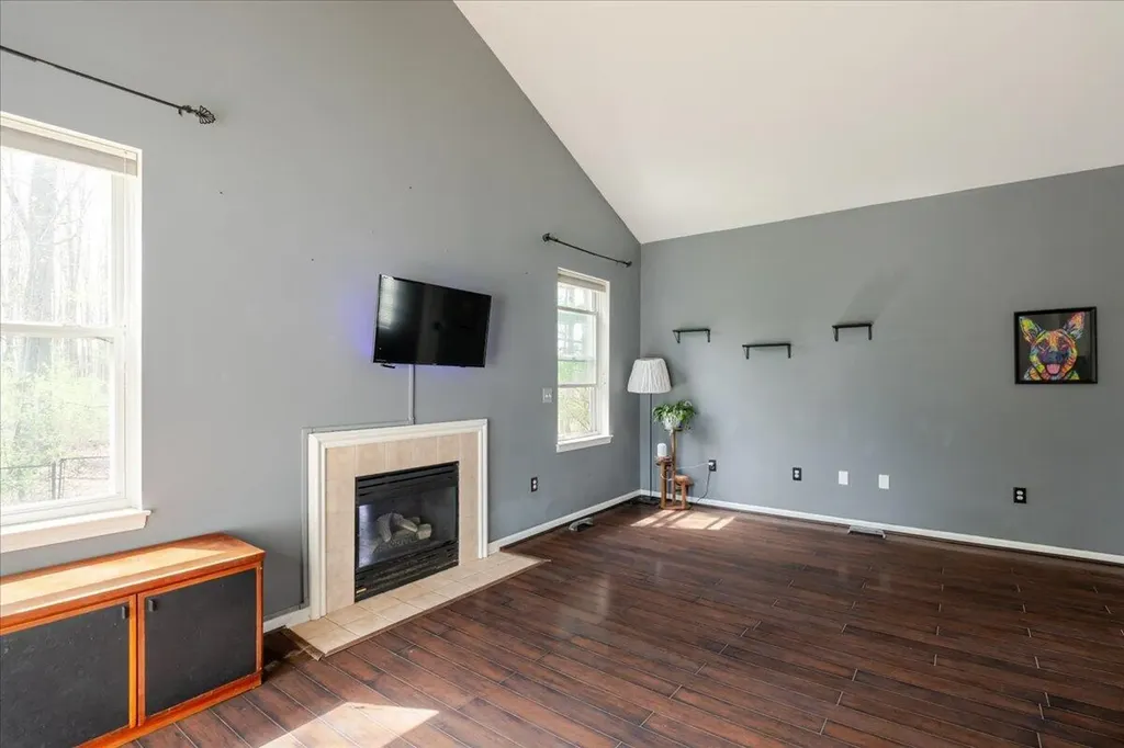 7956 Thornhill Drive Ypsilanti Charter Township MI 48197