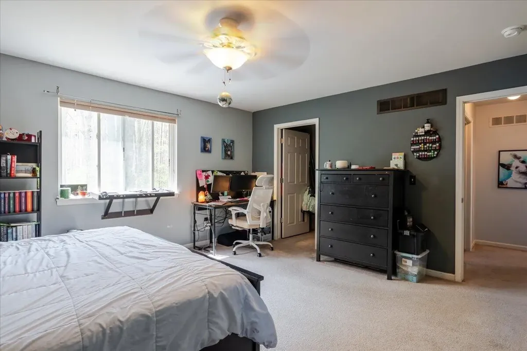 7956 Thornhill Drive Ypsilanti Charter Township MI 48197