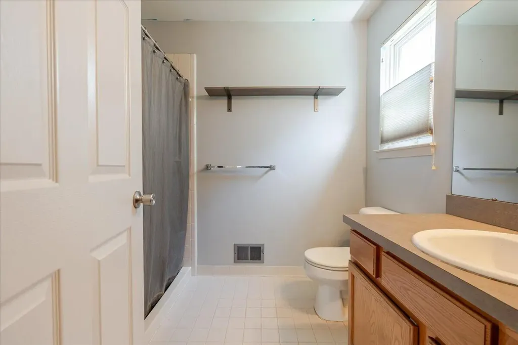 7956 Thornhill Drive Ypsilanti Charter Township MI 48197