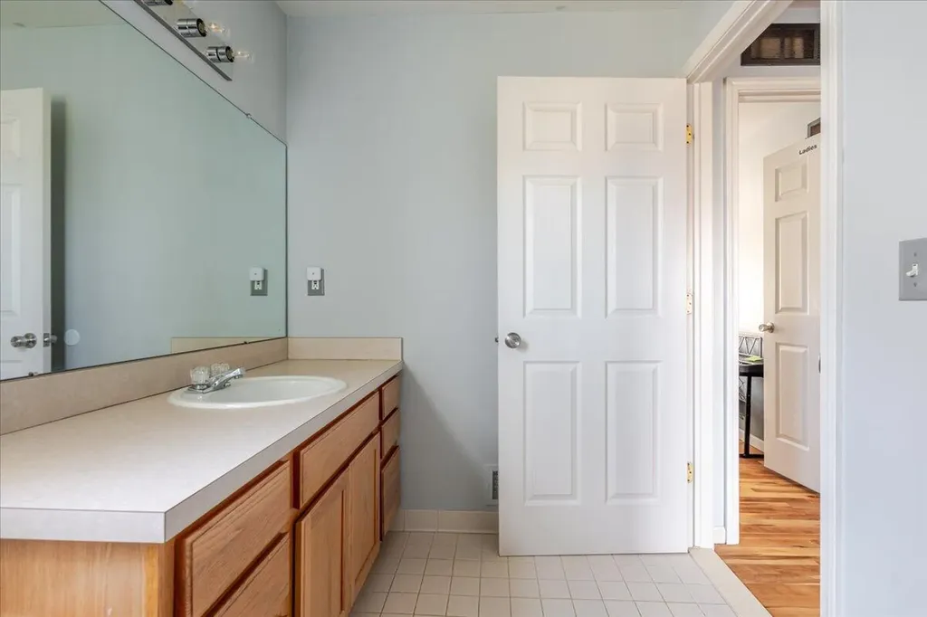 7956 Thornhill Drive Ypsilanti Charter Township MI 48197