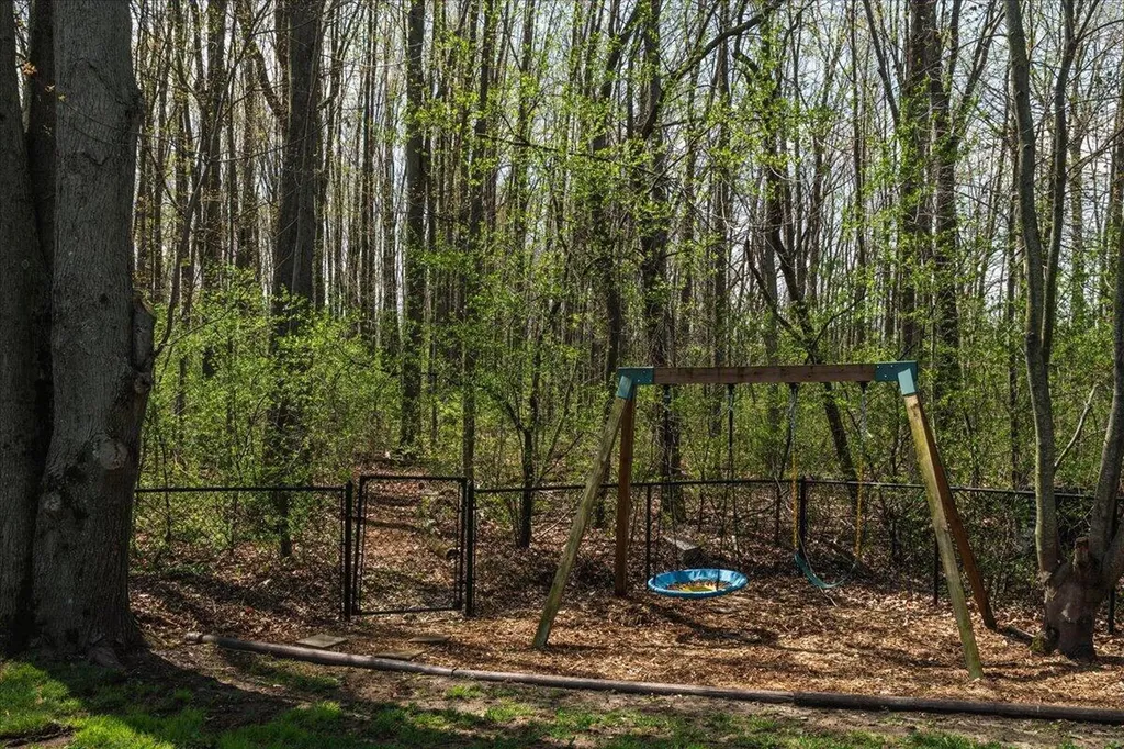 7956 Thornhill Drive Ypsilanti Charter Township MI 48197