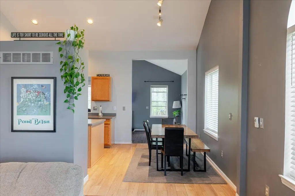 7956 Thornhill Drive Ypsilanti Charter Township MI 48197