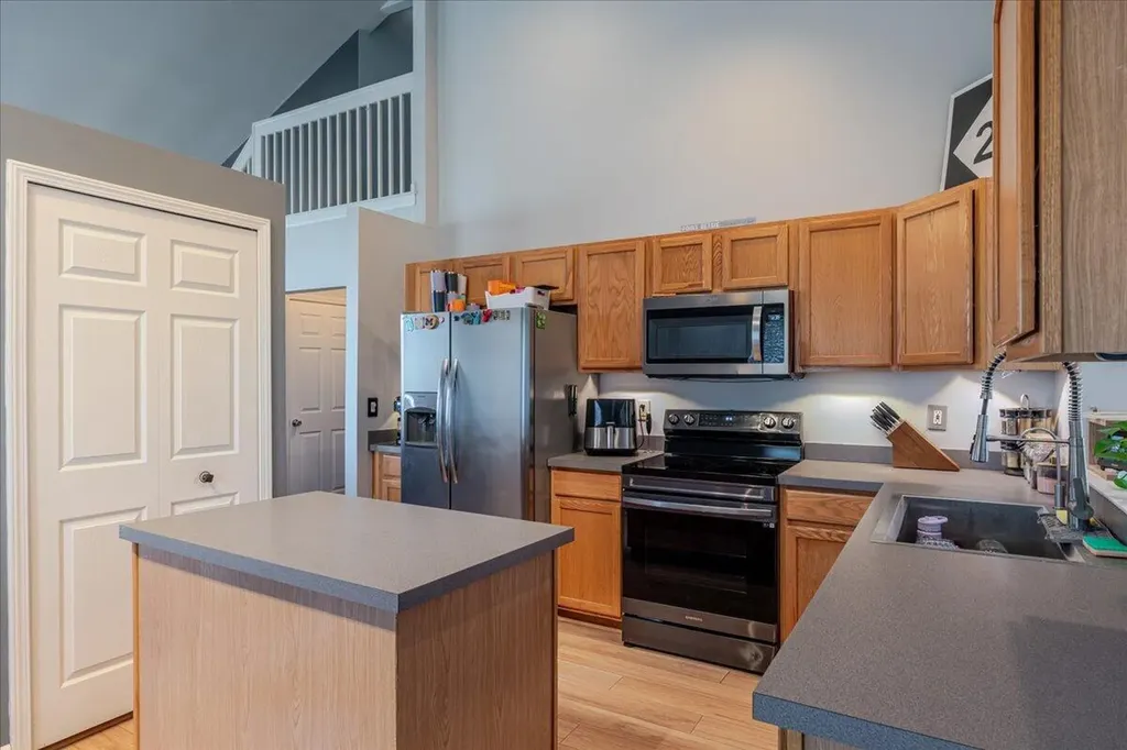 7956 Thornhill Drive Ypsilanti Charter Township MI 48197