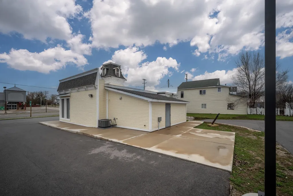 508 E Houghton Avenue West Branch Township MI 48661