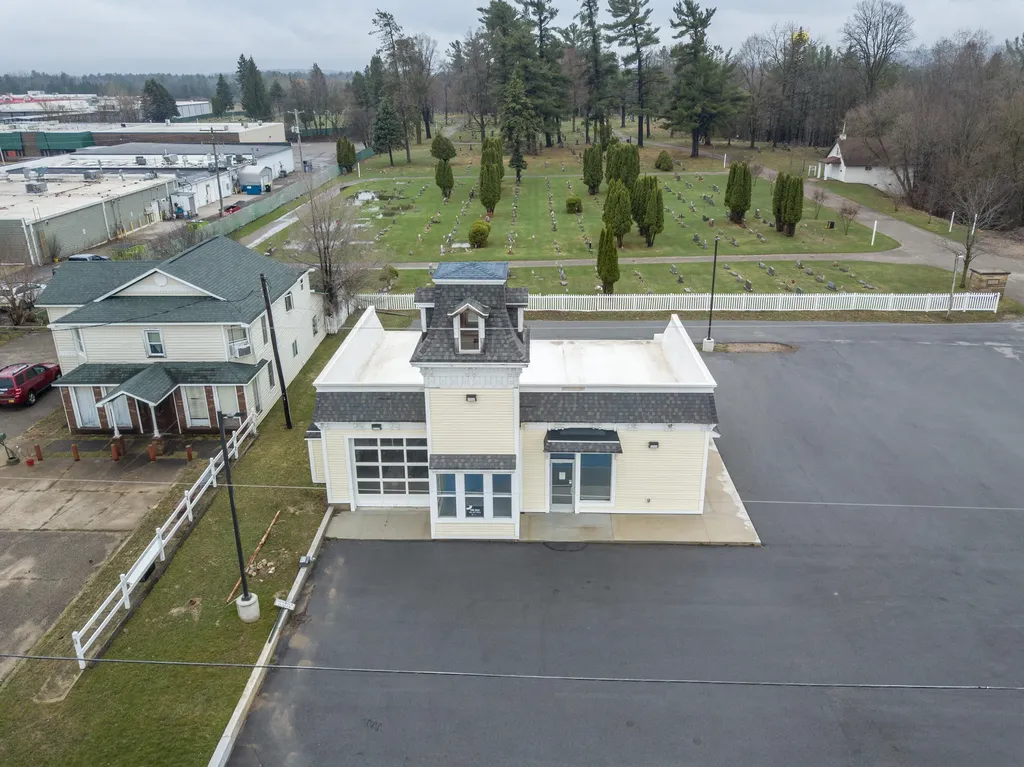 508 E Houghton Avenue West Branch Township MI 48661