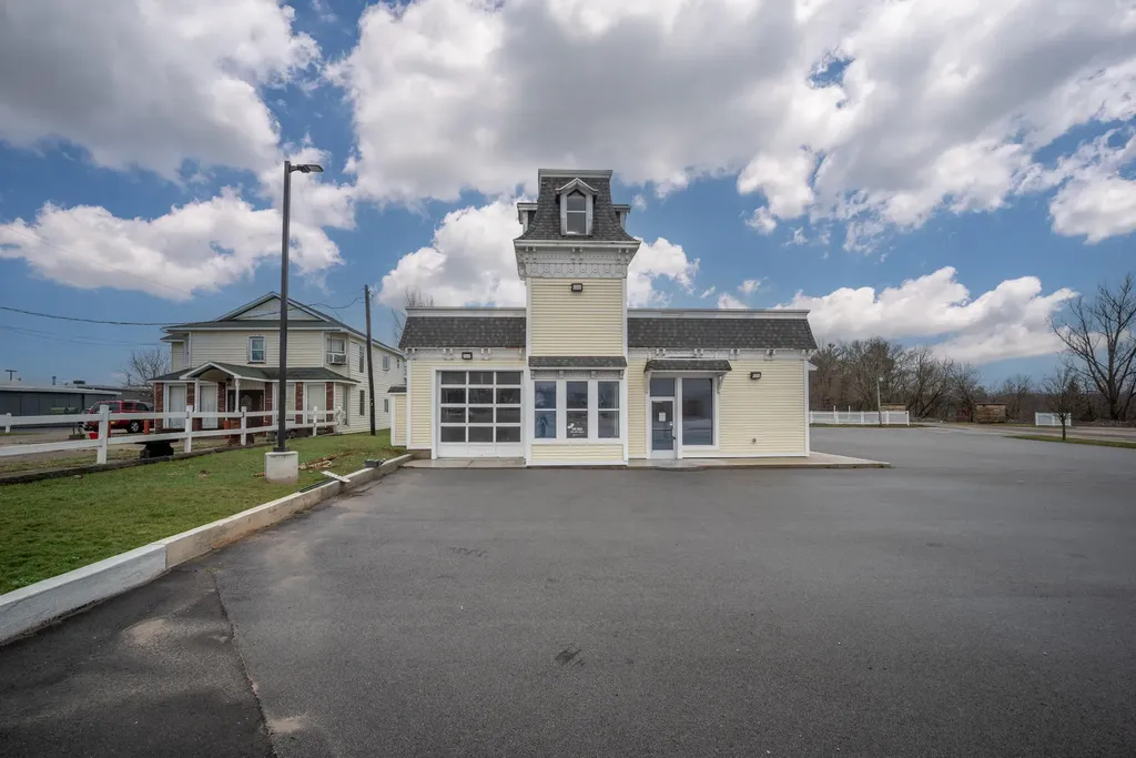508 E Houghton Avenue West Branch Township MI 48661