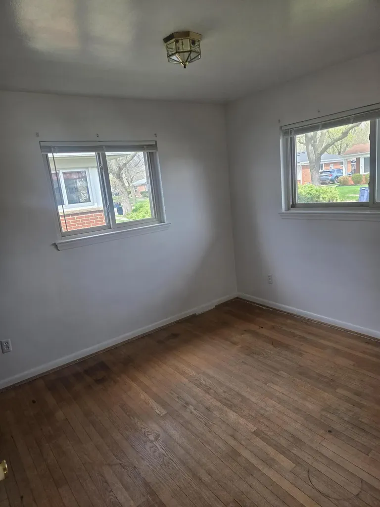 4203 Manor Avenue Royal Oak City MI 48073