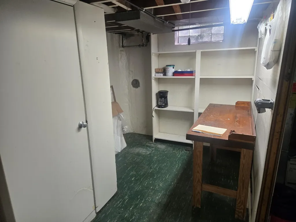 4203 Manor Avenue Royal Oak City MI 48073
