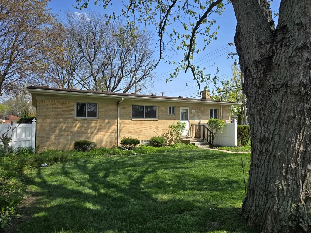 4203 Manor Avenue Royal Oak City MI 48073
