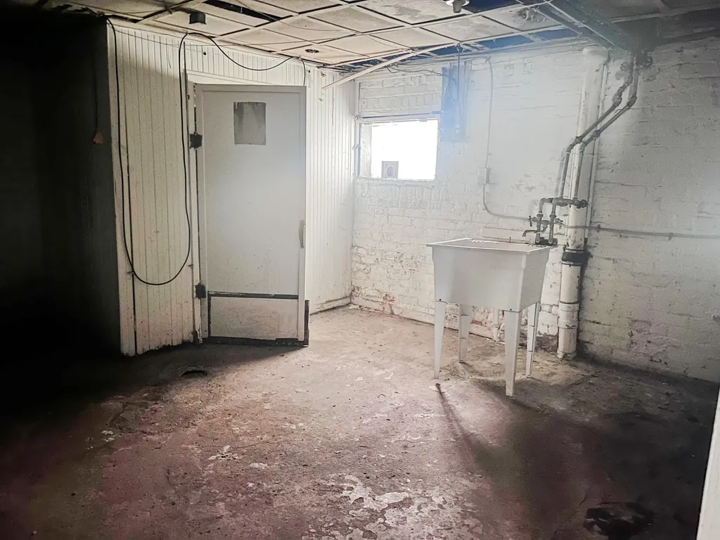 1163 Atkinson Street Detroit City MI 48202