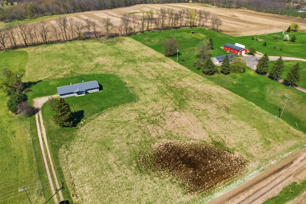 11580 Bell Oak Road Conway Township MI 48892